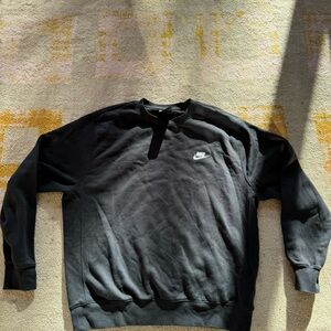 Nike crewneck sweatshirt